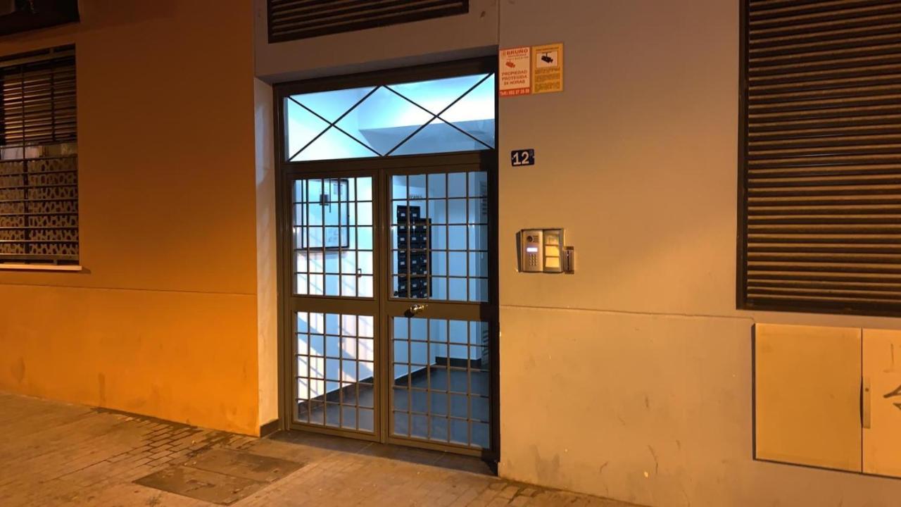 Blonski-Yellow Málaga Eksteriør bilde